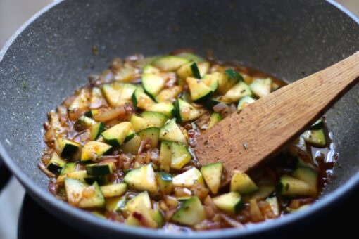 Zucchine con cipolle