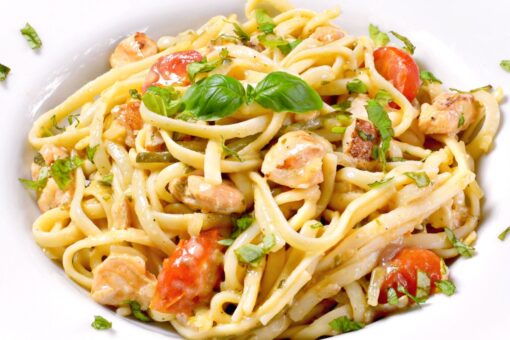 Tagliatelle emiliane al salmone