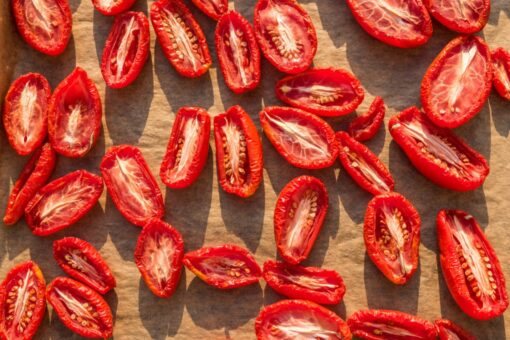 Hai fretta di far maturare i tuoi pomodori? Ti sveliamo il trucco (e cosa non fare)