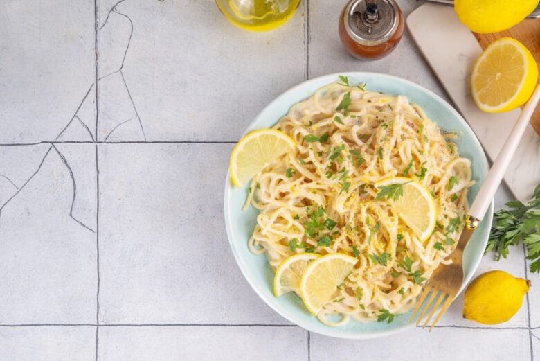 Homemade,Lemon,Pepper,Pasta,,Al,Limone,Spaghetti,With,Creamy,Sauce
