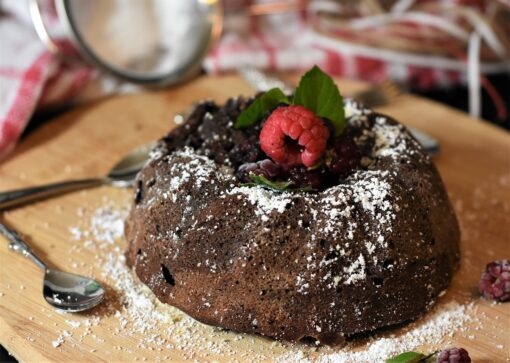 Torta al cioccolato e amaretti