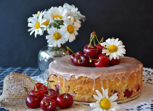 Torta con marmellata di amarene