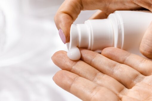 Crema solare scaduta? 3 modi per riciclarla senza inquinare