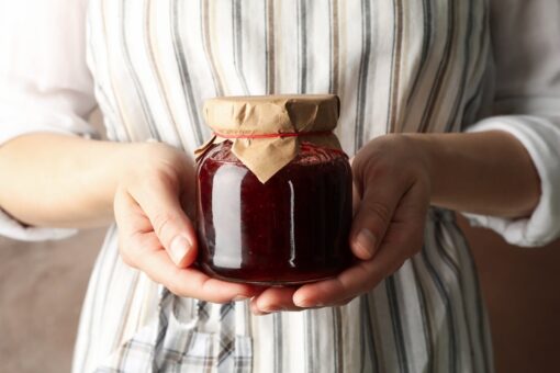 Regali di Natale fai da te: i barattoli di marmellata