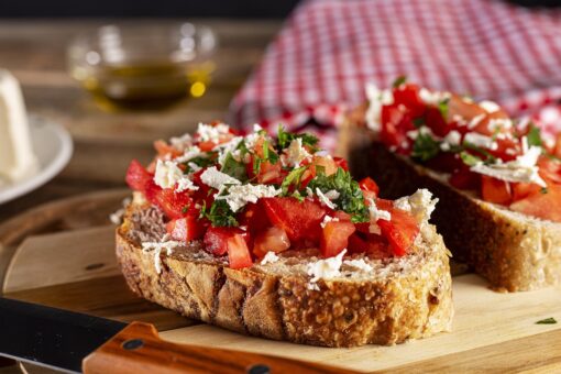 Bruschette e crostoni arricchiscono il menù di questo weekend