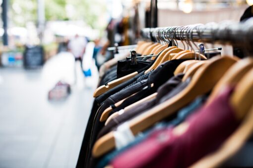 G7: tra gli obiettivi, limitare il fast fashion