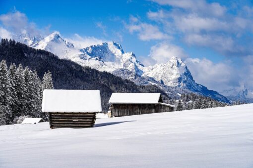 Svizzera: la crisi mette fine alla luce elettrica nei rifugi