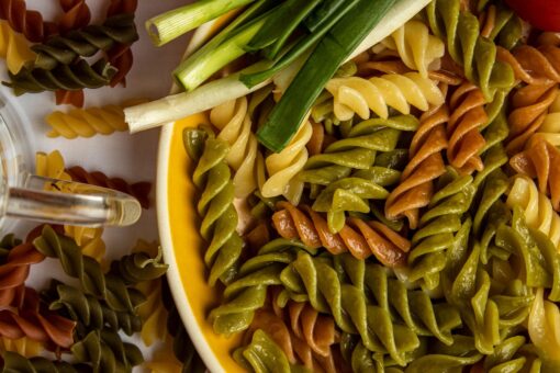 Fusilli con piselli ricetta