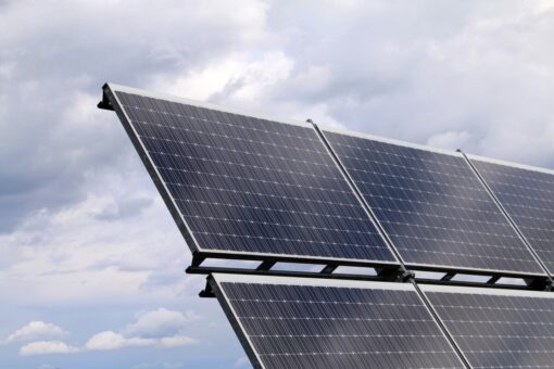 BOLLETTA a ZERO grazie alla BATTERIA: sveliamo la BUFALA