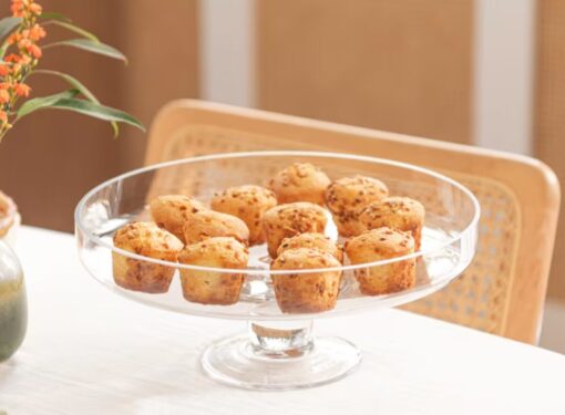 Capodanno in versione sweet table: tavoli e alzate Maisons du Monde che incantano