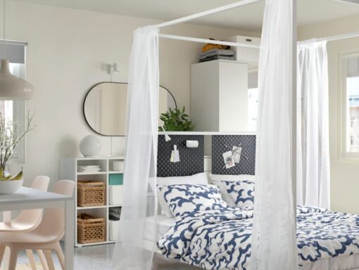 Il letto che fa innamorare: VITARNA IKEA e il fascino del baldacchino