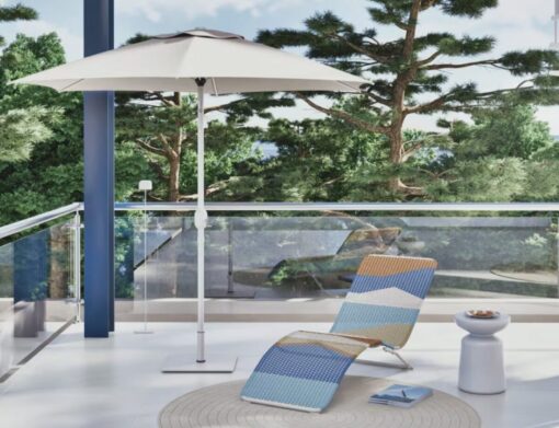 Nuova collezione primavera-estate 2026 è già tendenza: scopri i lettini prendisole Maisons du Monde