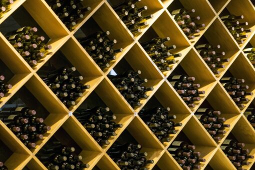 Creare una cantinetta con pallet: 3 idee per i winelovers