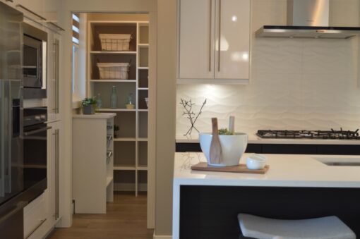 Come chiudere una parte di cucina mancante: 5 idee geniali