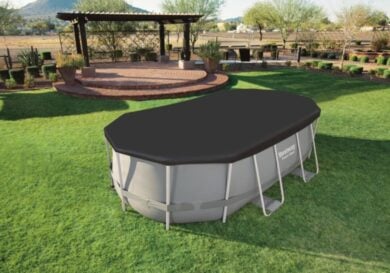 Proteggere la piscina tutto l’anno è più semplice con queste coperture Leroy Merlin