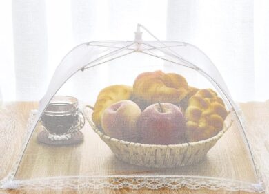 Se ogni estate combatti contro le mosche, questo accessorio può cambiarti la giornata
