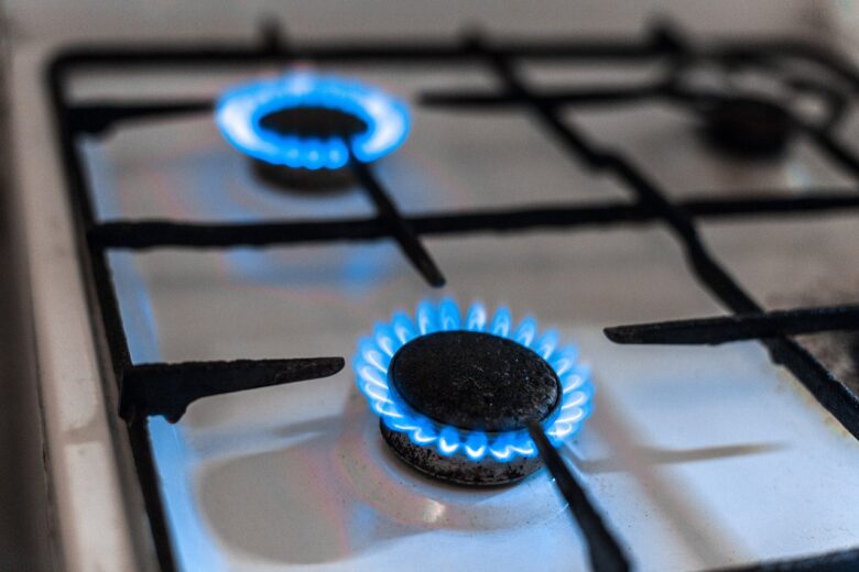Gas