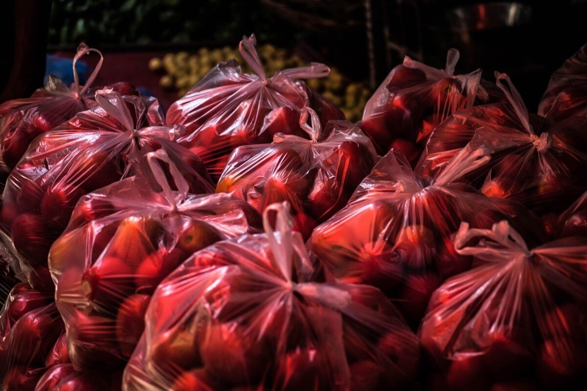 Stop imballaggi di plastica al supermercato, saranno compostabili