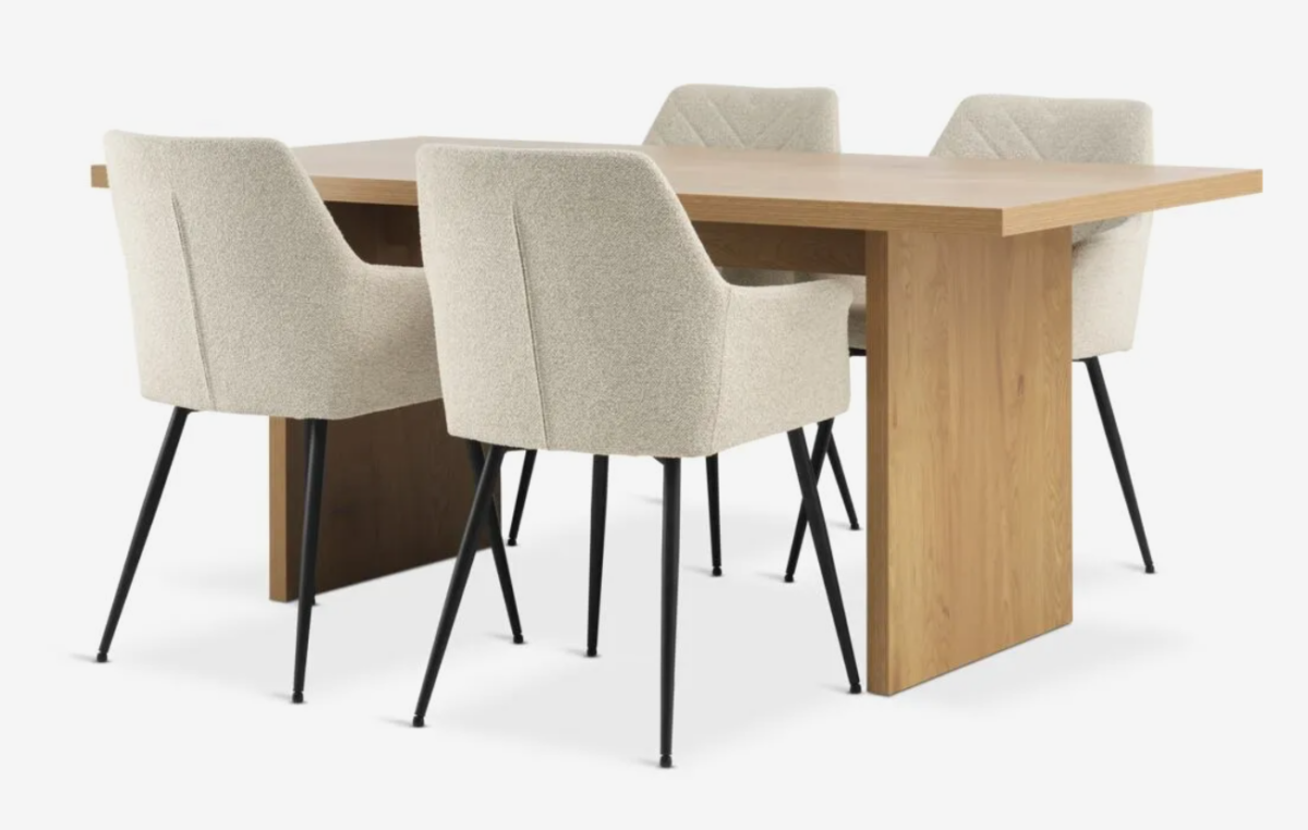 nuovi-set-tavoli-sedie-pranzo-jysk (4) nuovi-set-tavoli-sedie-pranzo-jysk (4)