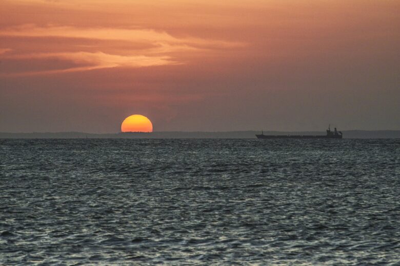 Petrolio, Mare