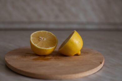 Limone: 10 modi geniali per usarlo nelle pulizie di casa
