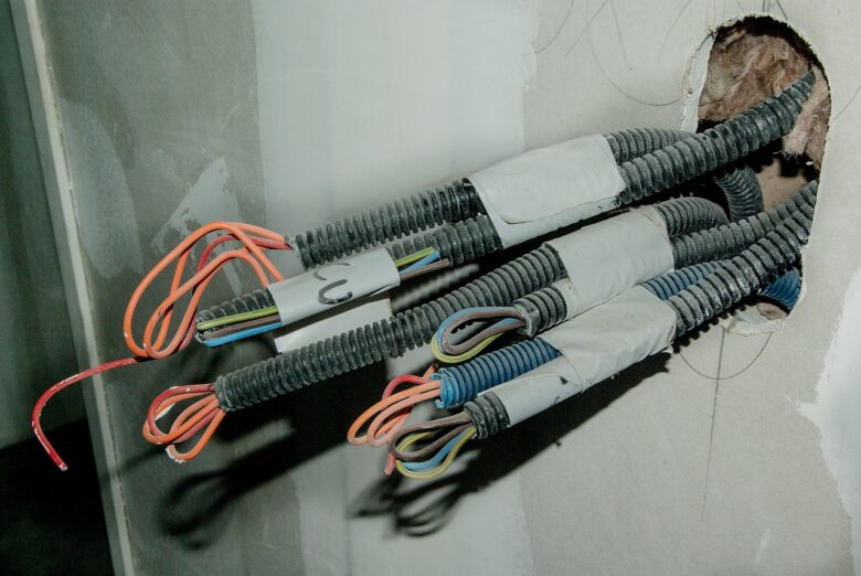 Servitù di passaggio e cavi in condominio