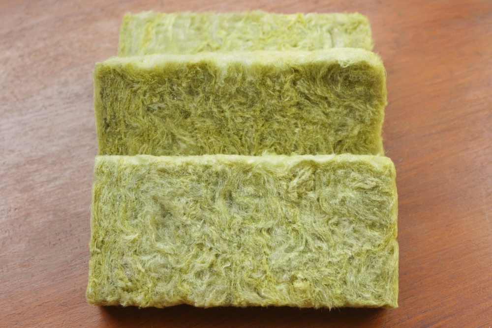 Someone,Cutting,Rockwool,For,A,Hydroponic,Vegetable,Nursery.,Rockwool,Cubes Someone,Cutting,Rockwool,For,A,Hydroponic,Vegetable,Nursery.,Rockwool,Cubes