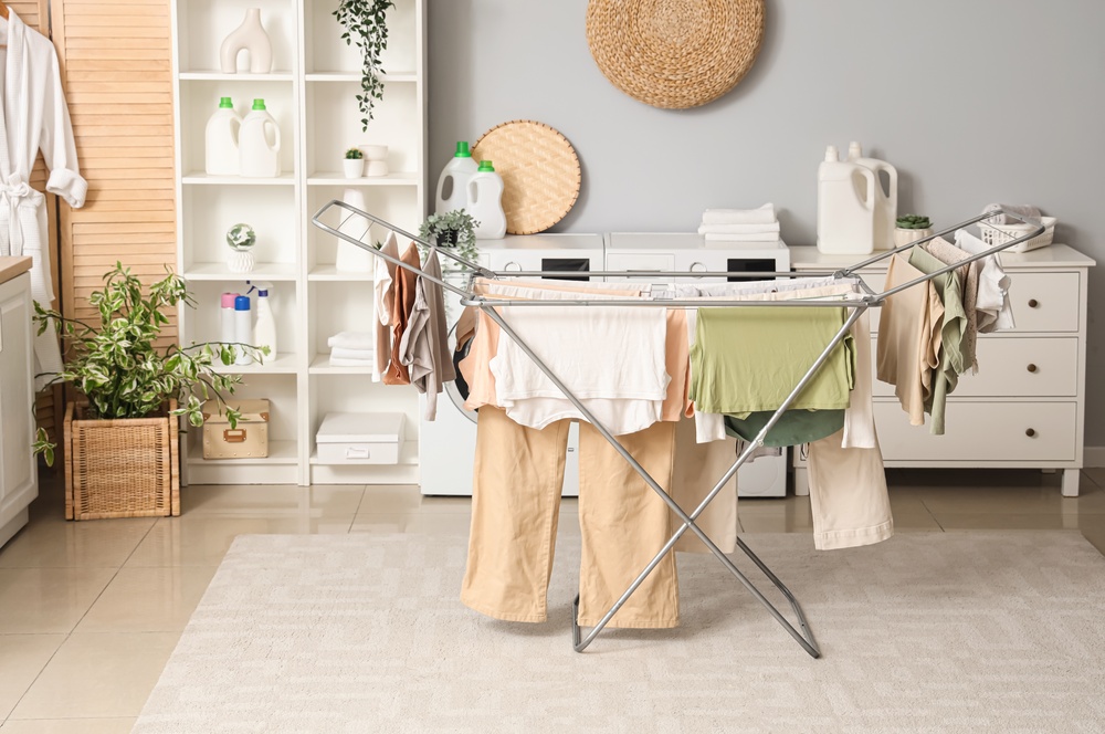Dryer,With,Clean,Clothes,In,Laundry,Room Dryer,With,Clean,Clothes,In,Laundry,Room