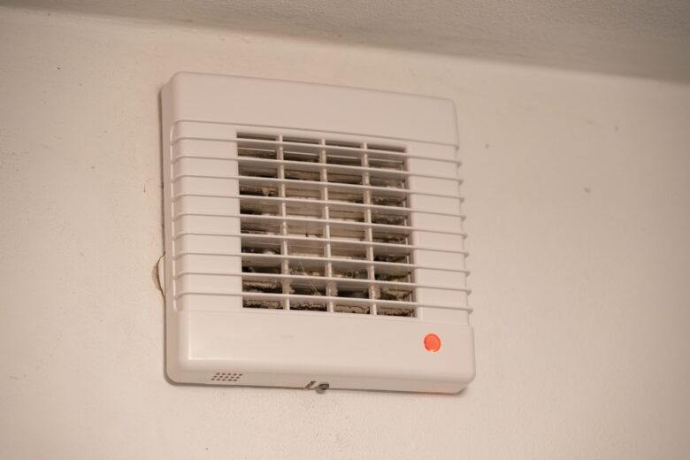 Dirty,And,Dusty,Fan,Grilles,In,The,Bathroom.